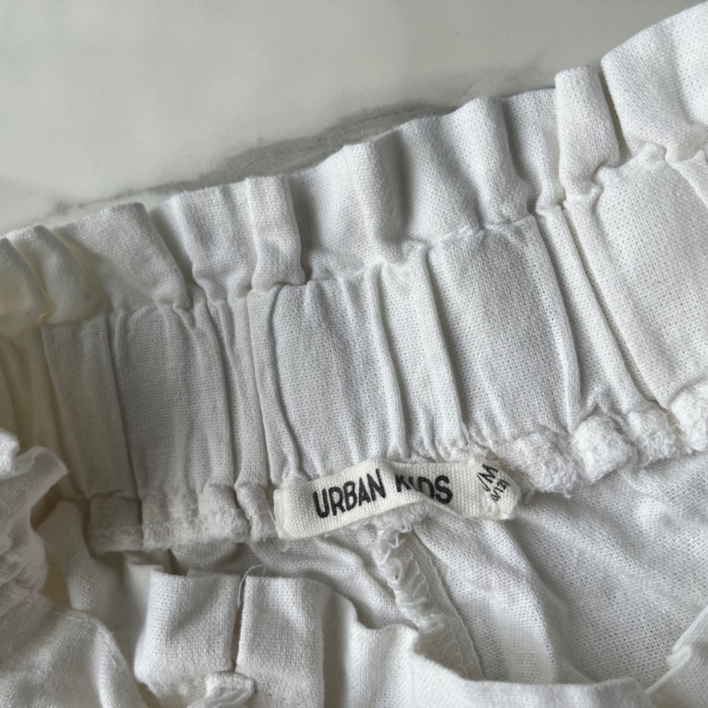 White Linen Shorts - Picture 3 of 3